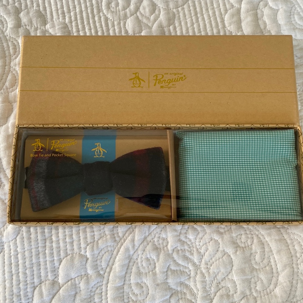 Penguin Men’s Bow Tie and Pocket Square combo